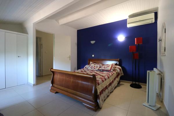 Arles, Villa 220m² sur terrain de 3900m²