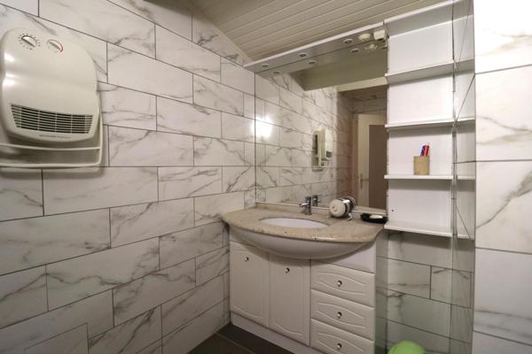 Arles, Villa 220m² sur terrain de 3900m²