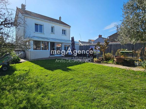 Maison à LA ROCHE-SUR-YON, 85000 - 5 pièces 121m²