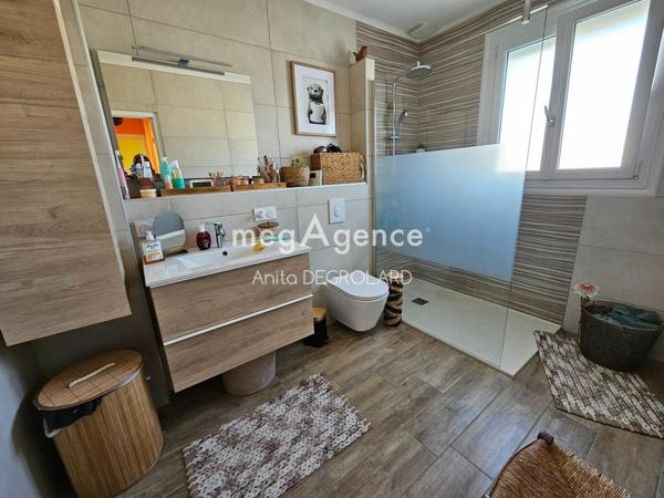 Maison à LA ROCHE-SUR-YON, 85000 - 5 pièces 121m²