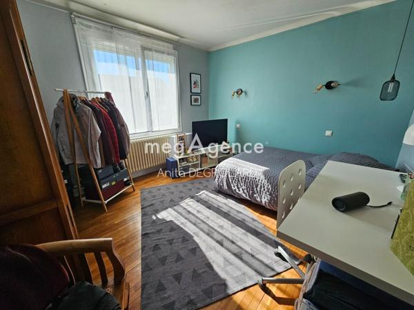 Maison à LA ROCHE-SUR-YON, 85000 - 5 pièces 121m²