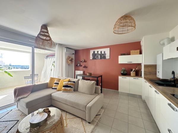 Charmant T2 48 m2 + terrasse 13 m2 + parking couvert – Résidence Récente et Sécurisée