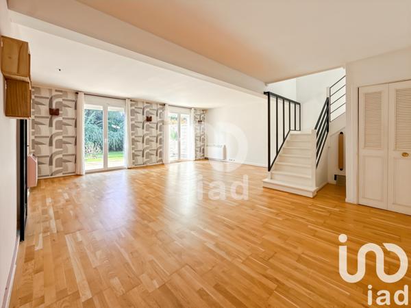 Maison à vendre 6 pièces 118 m² Lésigny