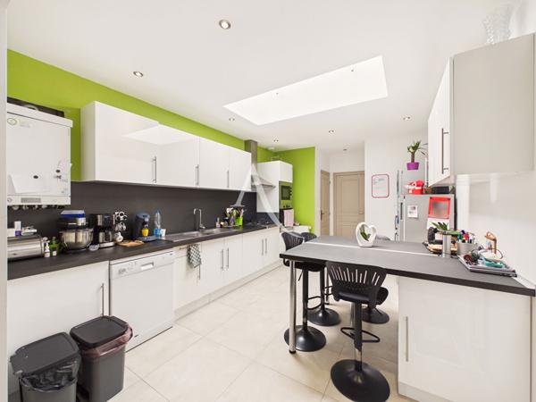 EXCLUSIVITÉ Maison 1930 - 100 m² à ROUBAIX
