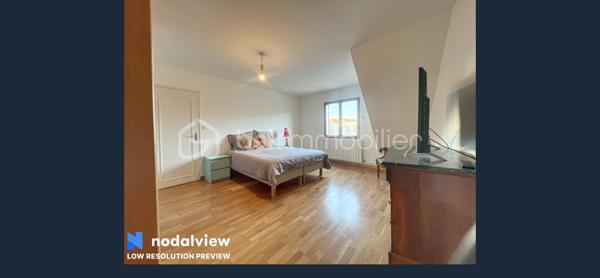 Maison de village de 215 m²