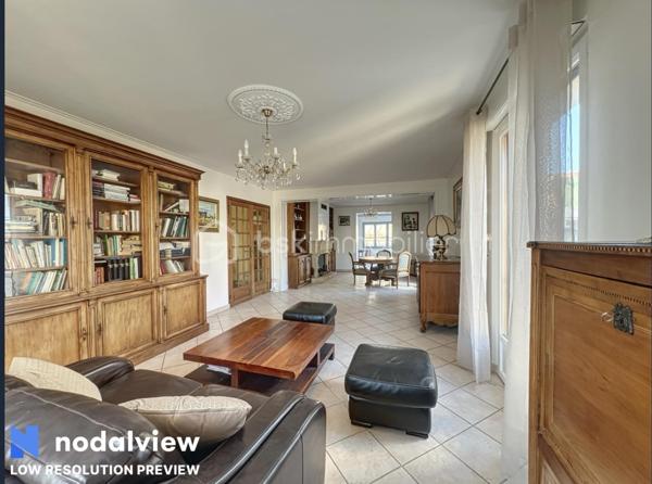 Maison de village de 215 m²