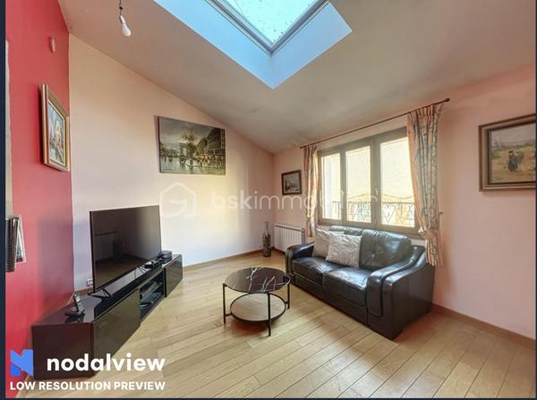 Maison de village de 215 m²