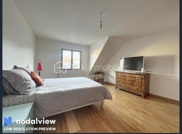 Maison de village de 215 m²