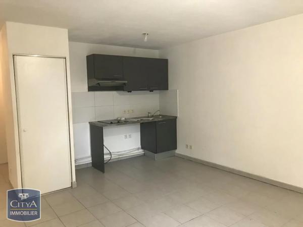 Appartement à louer 1 pièce 34.05m² Arles (13200)