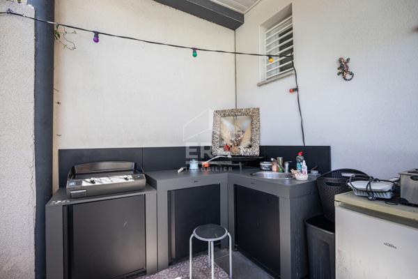 A vendre - Torreilles - Villa de 2012 - 4 chambres - Piscine - Garage .