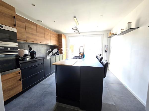 Maison 5 pièce(s) 4 chambre(s) 106 m²