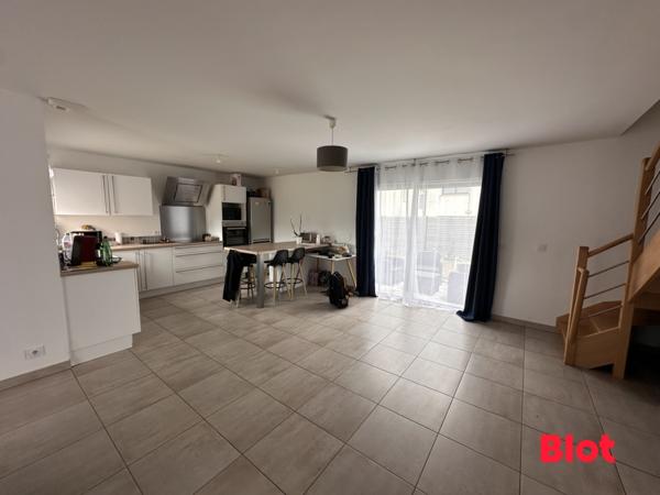 Maison 5 pièce(s)
