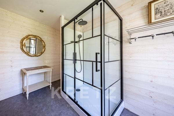 Ancien couvent du XVII ème siècle restauré en maison familiale bourgeoise