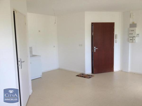 Appartement à louer 1 pièce 30.95m² La Suze-sur-Sarthe (72210)