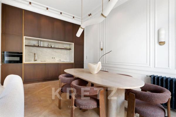 Paris 16ᵉ – Chaillot – Élégant 3 pièces  de prestige avec balcon filant