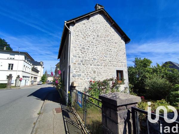 Maison 5 pièces de 89 m² à Ussel (19200)