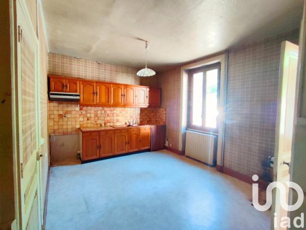 Maison 5 pièces de 89 m² à Ussel (19200)