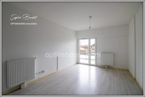 BASSIN D'ARCACHON - GUJAN MESTRAS - Location vide Appartement T2 + 2 places de parking, A SAISIR