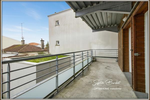 BASSIN D'ARCACHON - GUJAN MESTRAS - Location vide Appartement T2 + 2 places de parking, A SAISIR