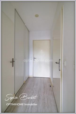 BASSIN D'ARCACHON - GUJAN MESTRAS - Location vide Appartement T2 + 2 places de parking, A SAISIR