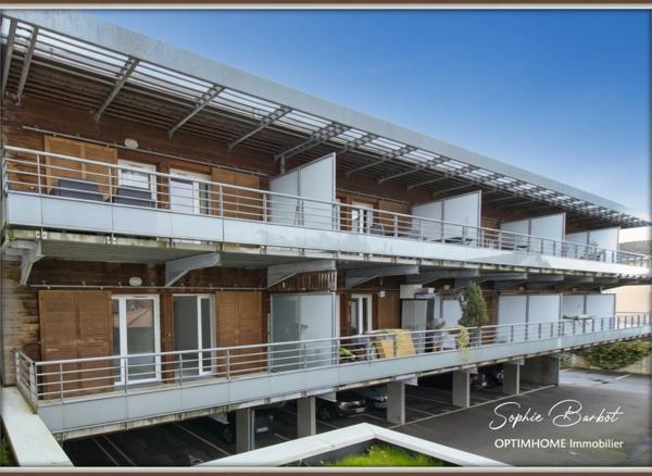 BASSIN D'ARCACHON - GUJAN MESTRAS - Location vide Appartement T2 + 2 places de parking, A SAISIR