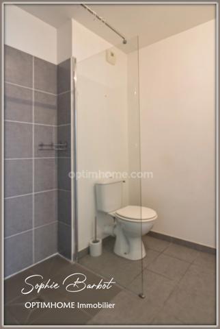 BASSIN D'ARCACHON - GUJAN MESTRAS - Location vide Appartement T2 + 2 places de parking, A SAISIR