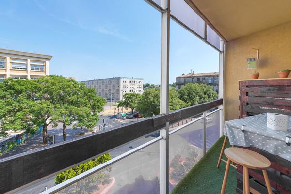Appartement Montpellier 1 pièce(s) 27.90 m2 coin nuit, terrasse