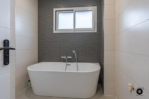 Maison à Loire-Authion, 4 chambres de 135m² avec garage