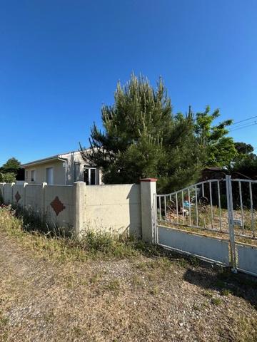 Maison  louée deux chambres et garage