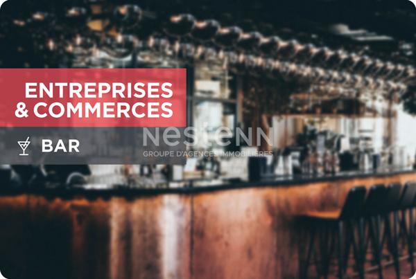 Bar à thème bien situé avec clientèle régulière