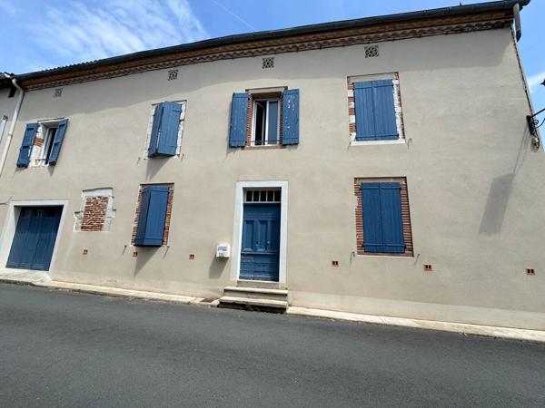 LABASTIDE DE LEVIS . MAISON DE +/-188 M²
