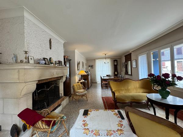 LABASTIDE DE LEVIS . MAISON DE +/-188 M²
