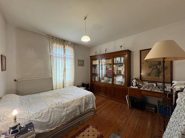 LABASTIDE DE LEVIS . MAISON DE +/-188 M²