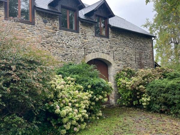 Maison - Oloron-sainte-marie - Réf.:205322 EYSUS : BEL ENSEMBLE COMPOSE D'UNE MAISON D'HABITATION + GRANGE RENOVEE + GRANGE ATTENANTE AVEC TERRAIN - (BAISSE DE PRIX)