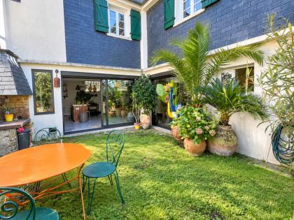 Maison - Oloron-sainte-marie - Réf.:205322 EYSUS : BEL ENSEMBLE COMPOSE D'UNE MAISON D'HABITATION + GRANGE RENOVEE + GRANGE ATTENANTE AVEC TERRAIN - (BAISSE DE PRIX)