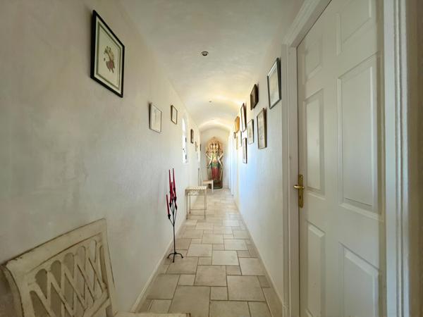 Trans en Provence villa 286 m² piscine couverte