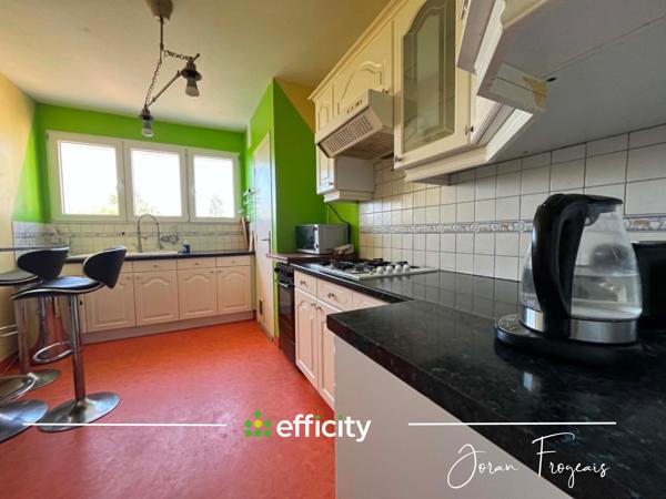 Appartement
         4 pièces
        - 65 m² 234 000 € *