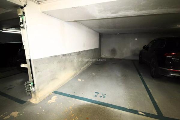 Location Parking 12 m2 à Asnières-sur-Seine