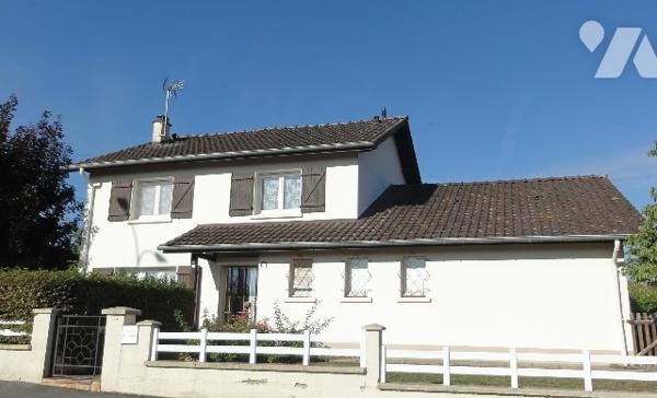 LONGUYON - PAVILLON F6 8 ARES