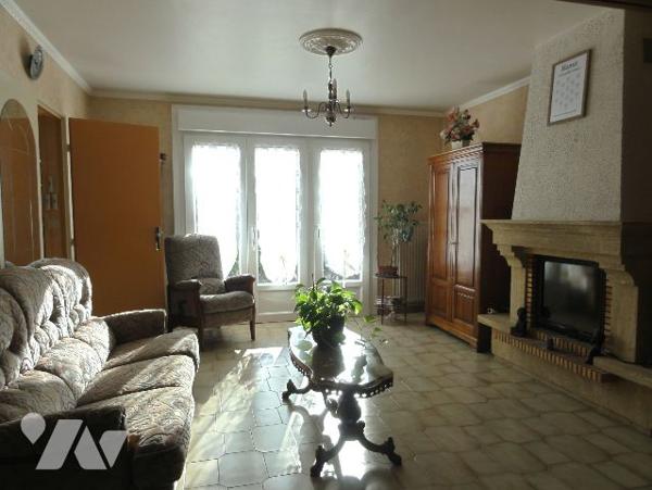 LONGUYON - PAVILLON F6 8 ARES