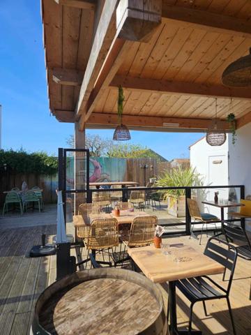 ILE D'OLERON A VENDRE BAR RESTAURANT à LA BREE LES BAINS