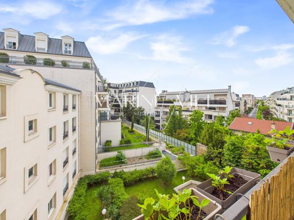 Appartement famillial – 3 chambres – Balcon au calme – Étage élevé avec ascenseur – Double stationnement