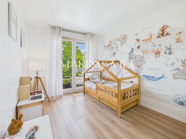 Appartement famillial – 3 chambres – Balcon au calme – Étage élevé avec ascenseur – Double stationnement