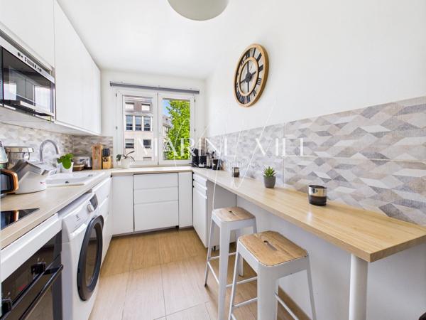 Appartement famillial – 3 chambres – Balcon au calme – Étage élevé avec ascenseur – Double stationnement