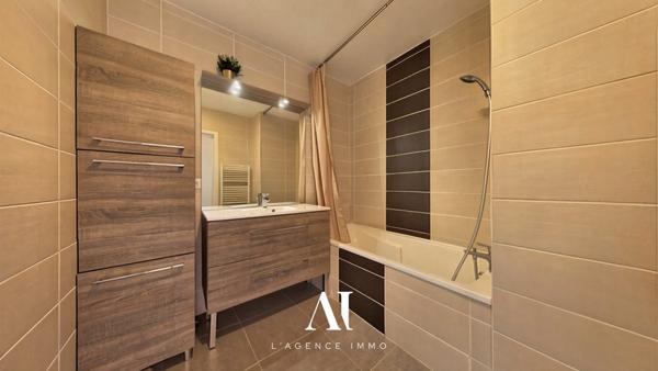 Appartement T5, Double Balcon, Garage Double, Résidence Chateau Gagneur 01170 Gex