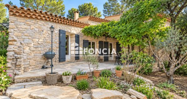 À vendre Maison 7 pièces 214.8 m² - Nîmes 30900