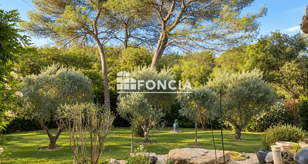 À vendre Maison 7 pièces 214.8 m² - Nîmes 30900