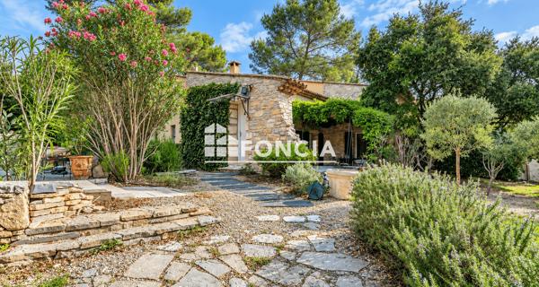 À vendre Maison 7 pièces 214.8 m² - Nîmes 30900