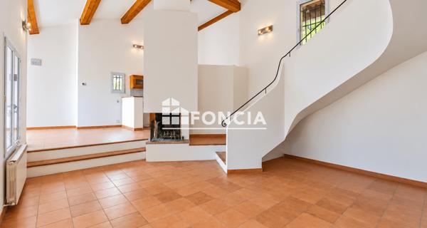 À vendre Maison 7 pièces 214.8 m² - Nîmes 30900