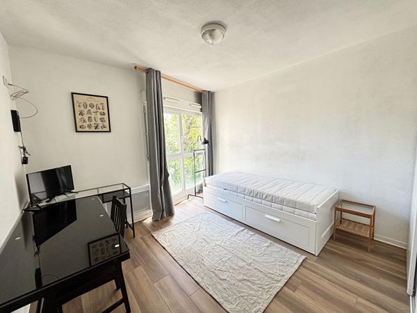 Studio  B113 meublé confortable à Orléans sud, à deux pas du tramway